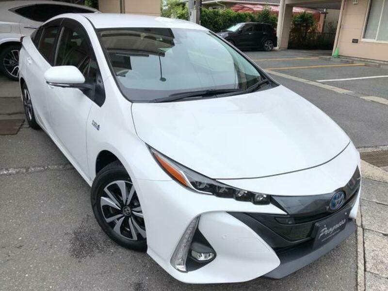 PRIUS PHV