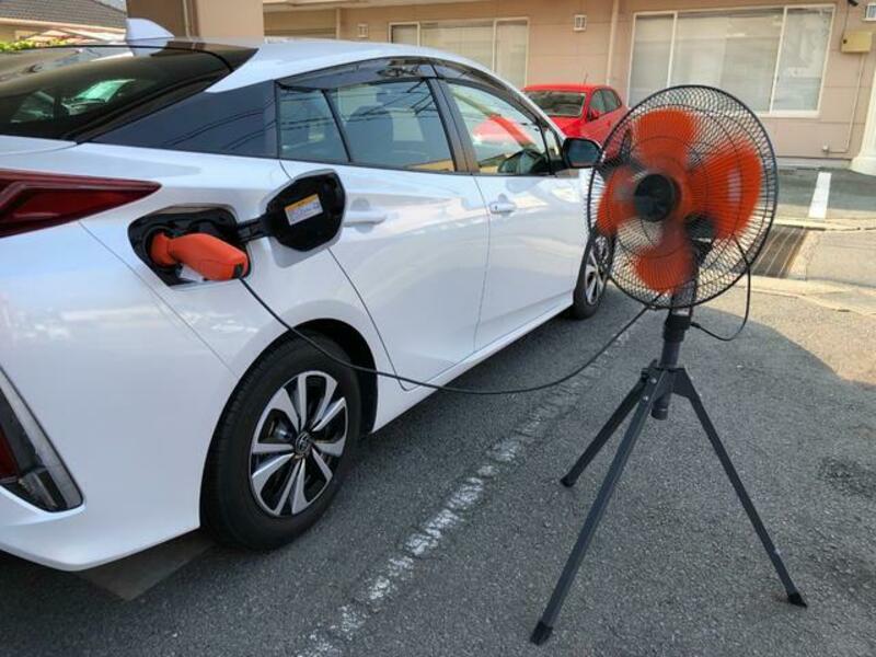 PRIUS PHV