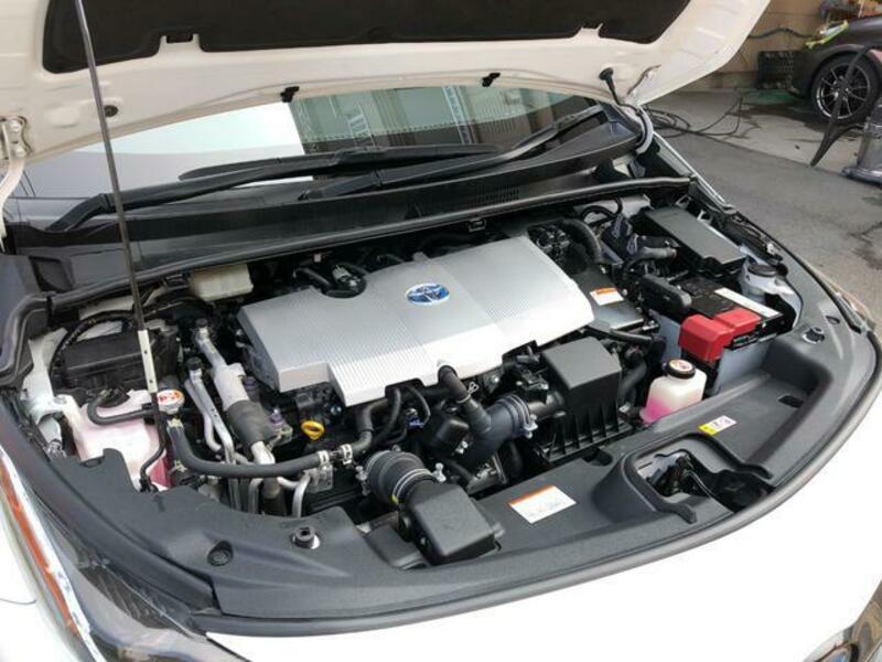 PRIUS PHV