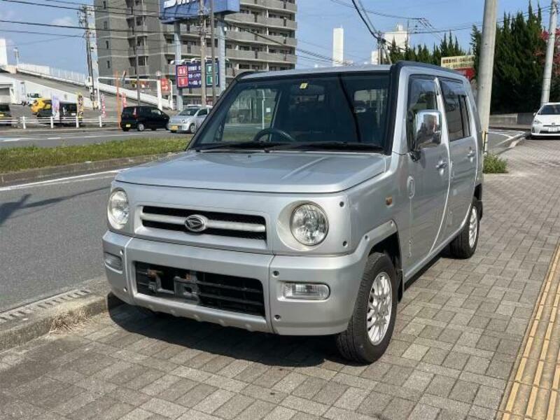 DAIHATSU NAKED