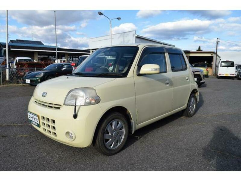 DAIHATSU ESSE