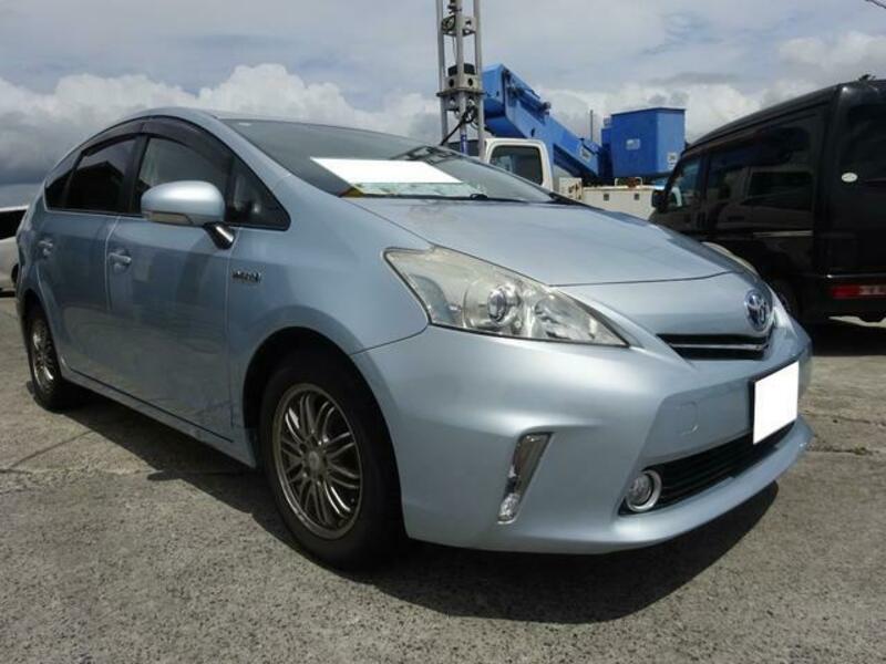 PRIUS ALPHA