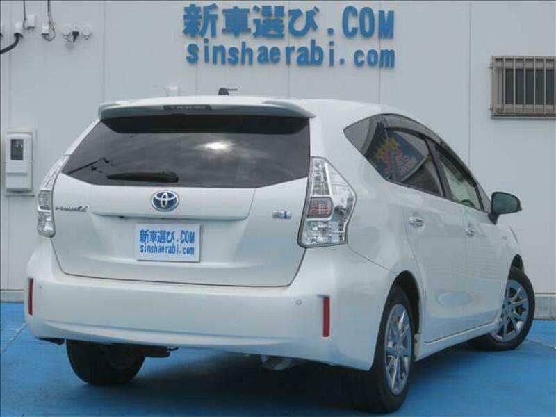 PRIUS ALPHA