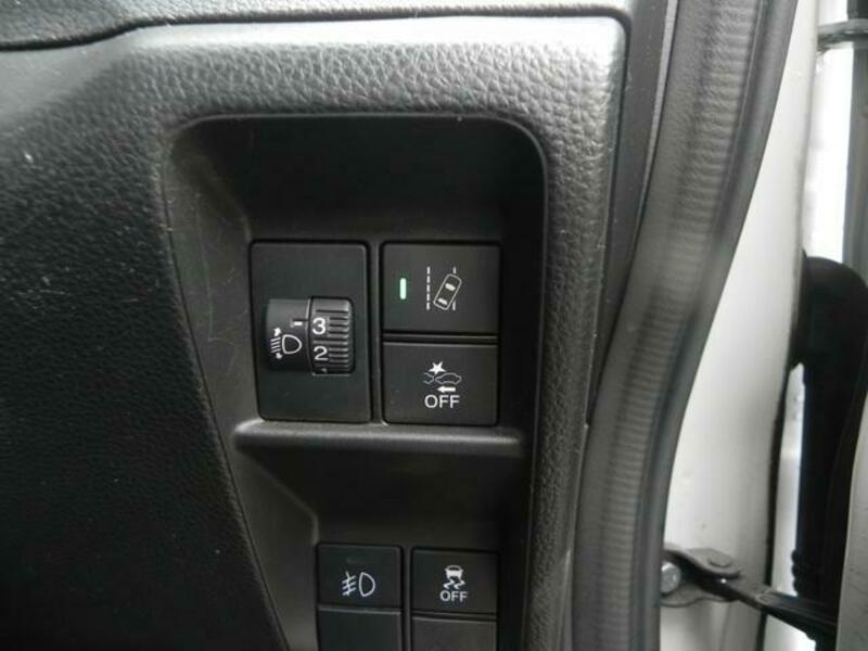 N-VAN