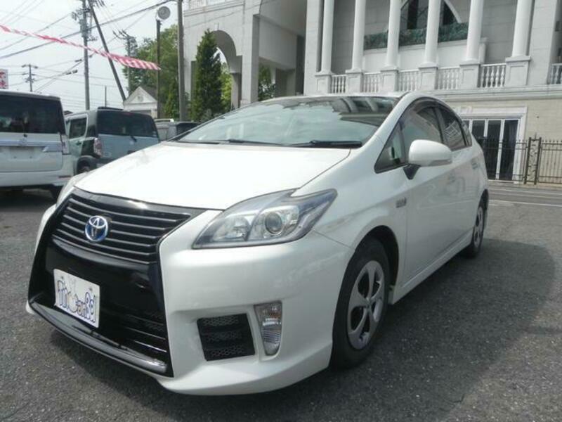 PRIUS PHV