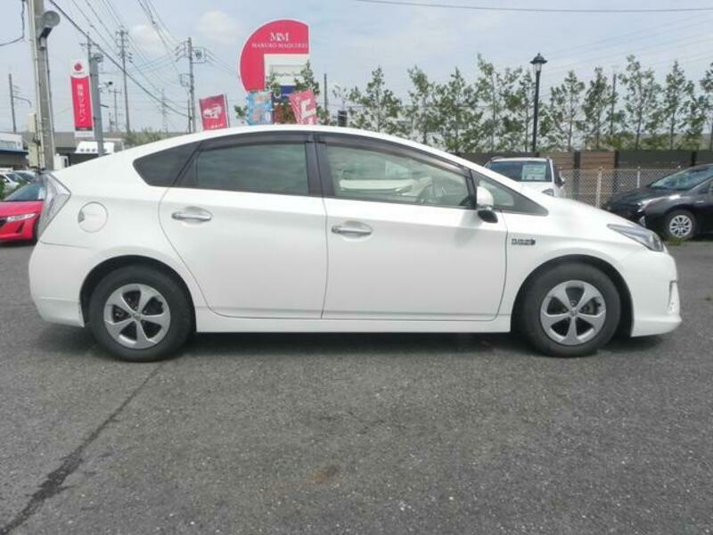 PRIUS PHV