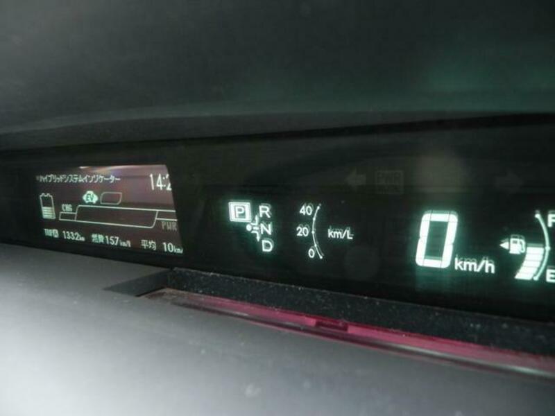 PRIUS PHV