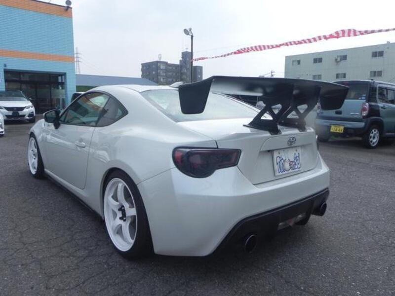 86