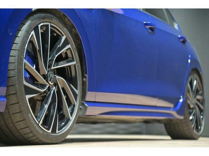 GOLF R