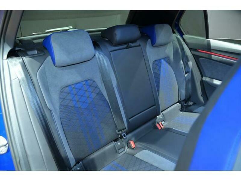 GOLF R