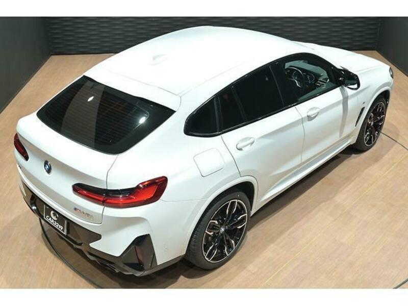 X4