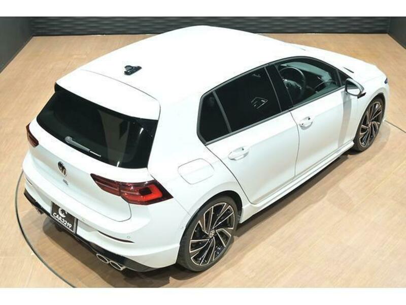 GOLF R