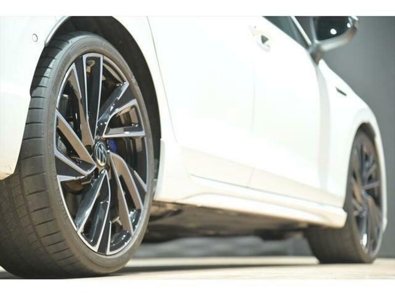 GOLF R