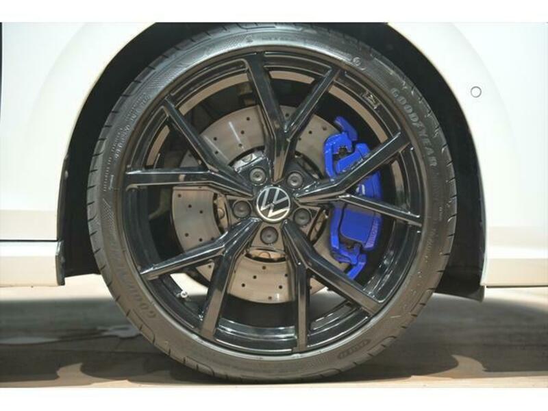 GOLF R