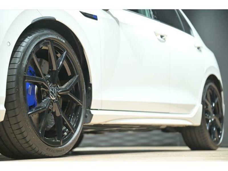 GOLF R
