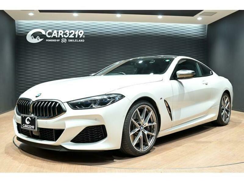 BMW 8 SERIES