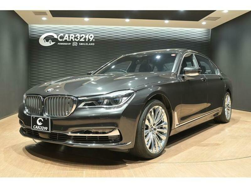 BMW 7 SERIES