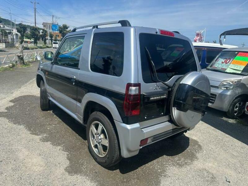 PAJERO MINI