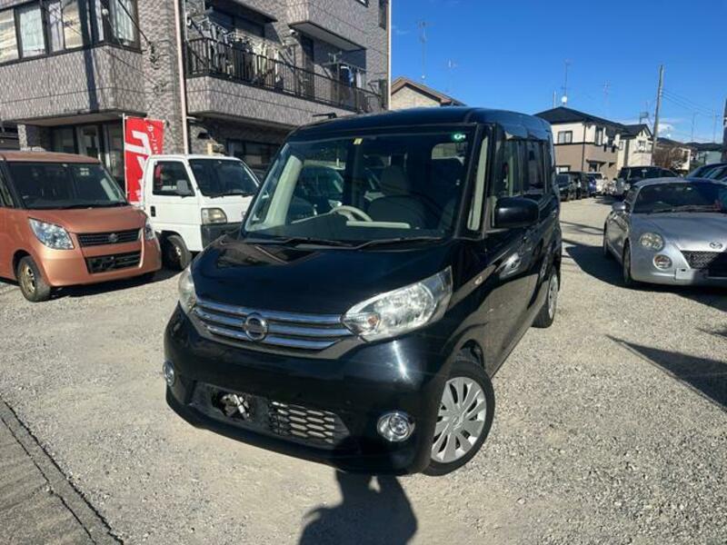 NISSAN DAYZ ROOX