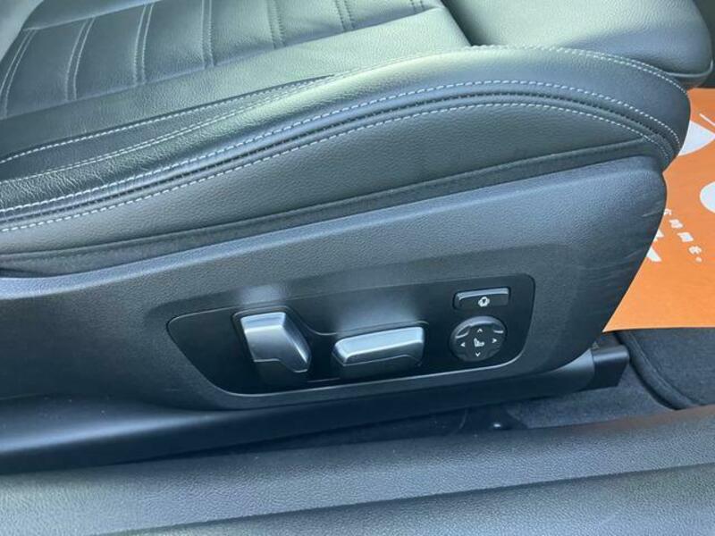 4 SERIES
