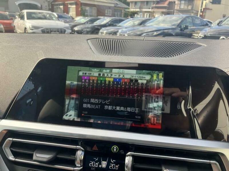 4 SERIES