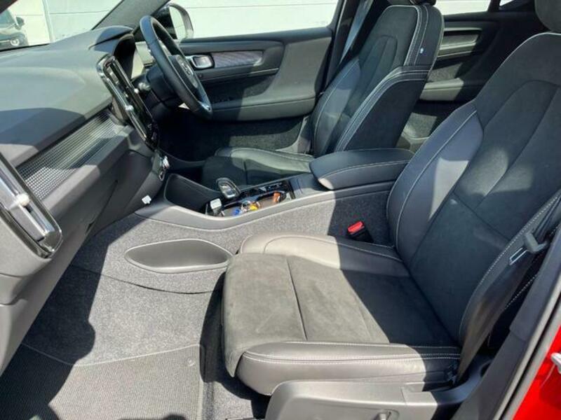 XC40