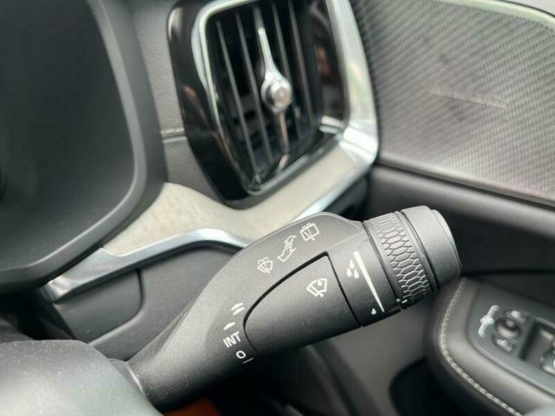 V60