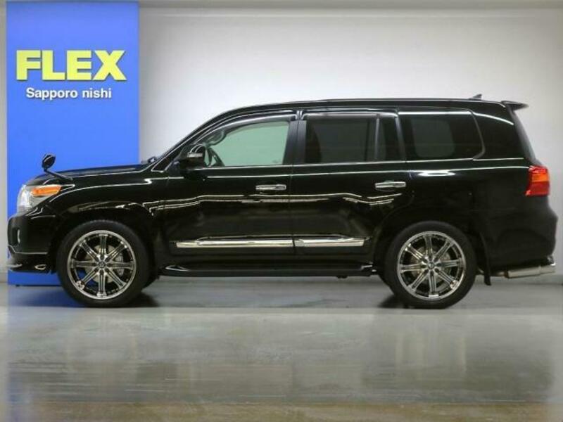 LAND CRUISER