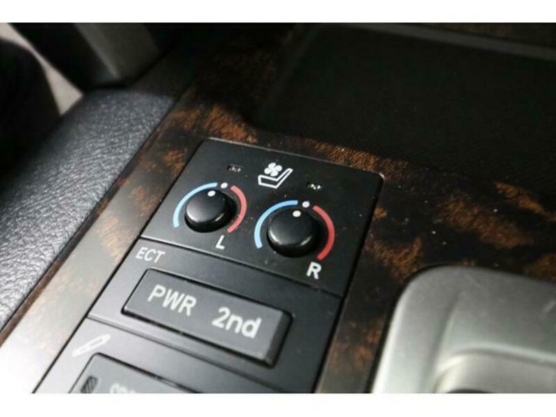 LAND CRUISER