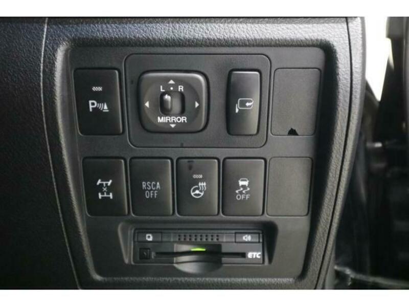 LAND CRUISER