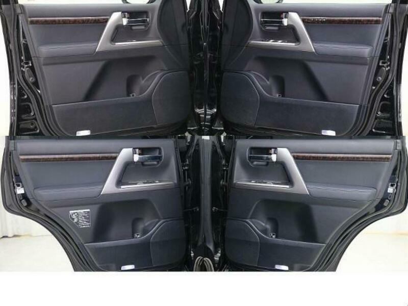 LAND CRUISER
