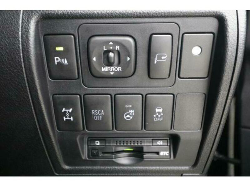 LAND CRUISER