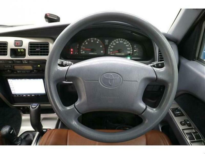 HILUX SURF