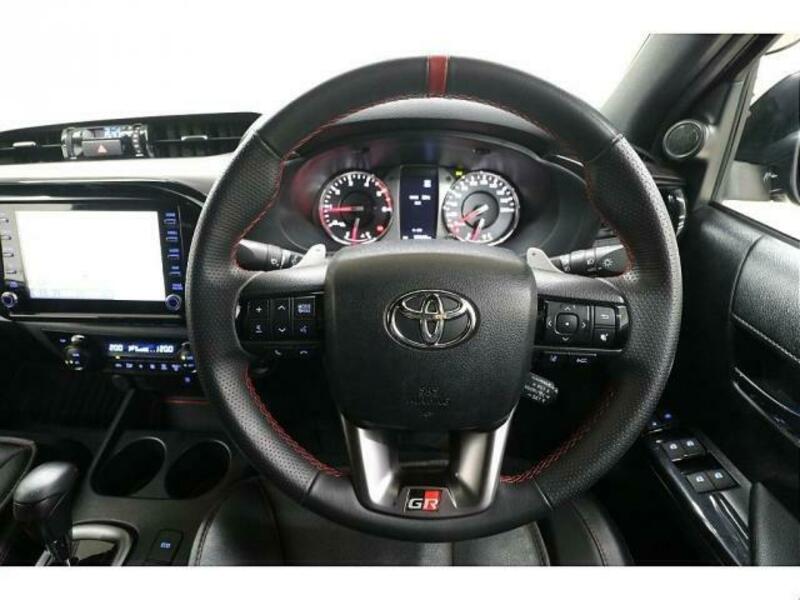 HILUX
