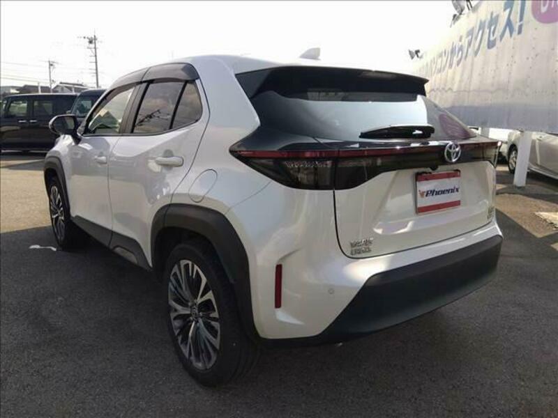 YARIS CROSS