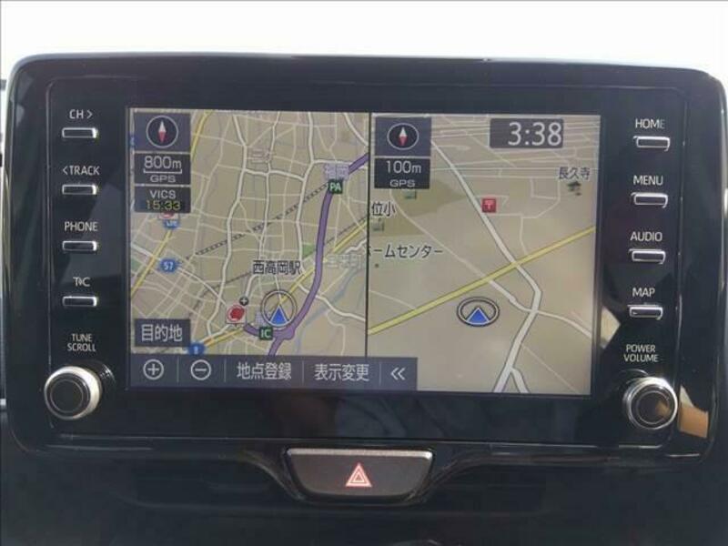 YARIS CROSS