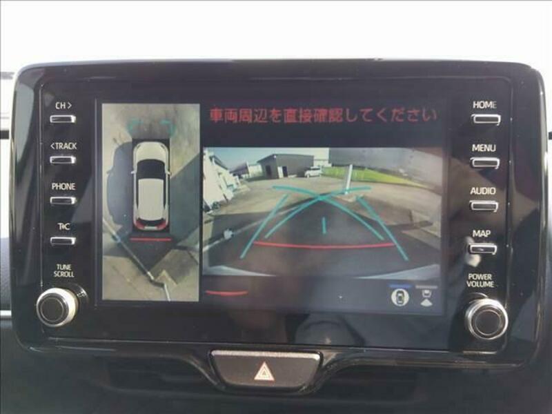 YARIS CROSS