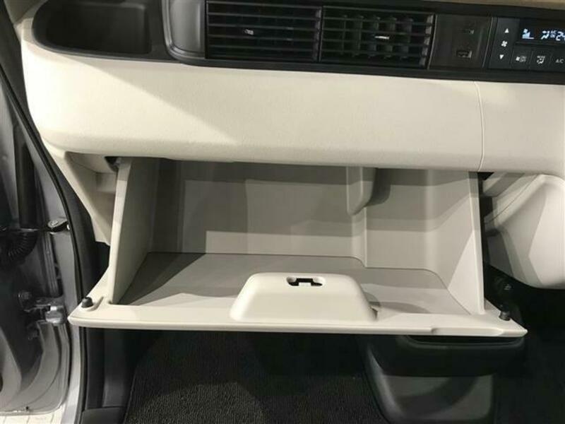 N BOX