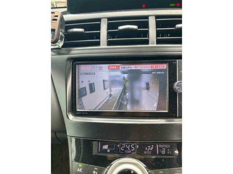 PRIUS ALPHA