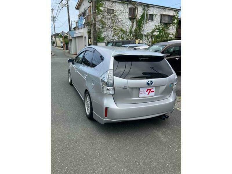 PRIUS ALPHA