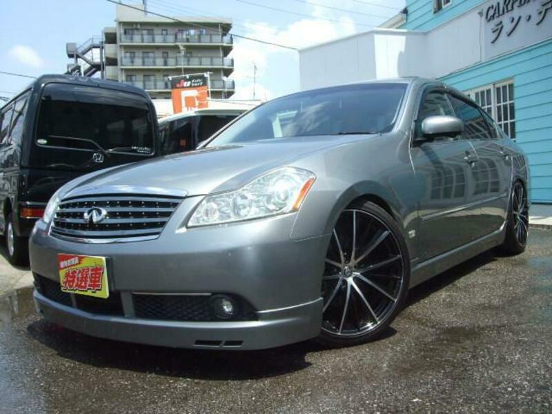 NISSAN FUGA