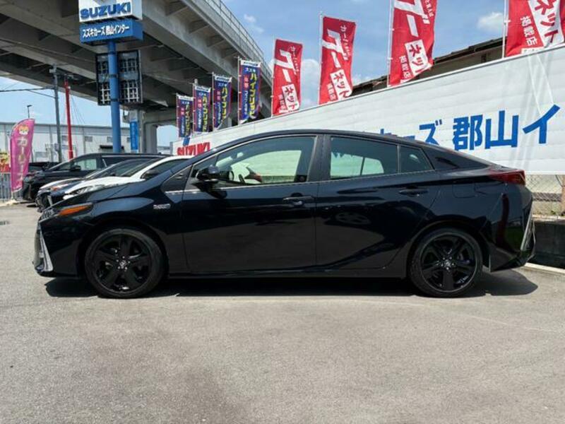 PRIUS PHV