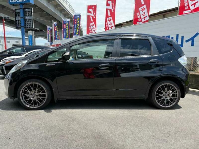 FIT HYBRID