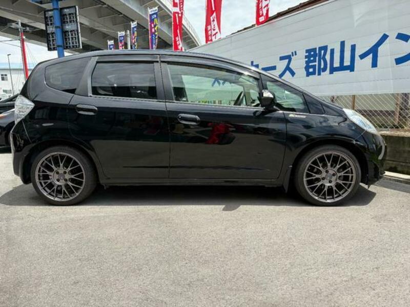 FIT HYBRID