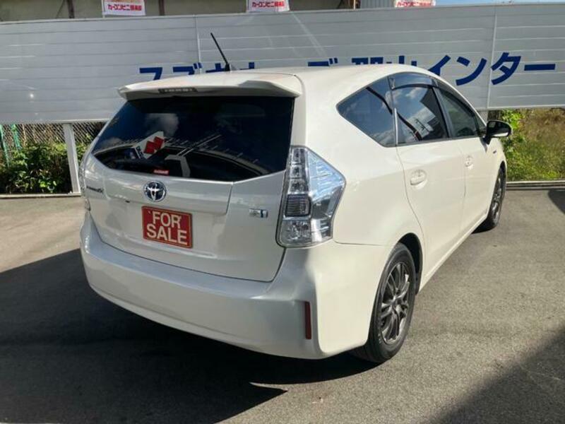 PRIUS ALPHA