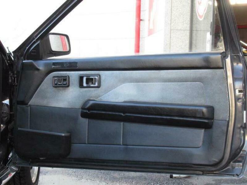 COROLLA LEVIN