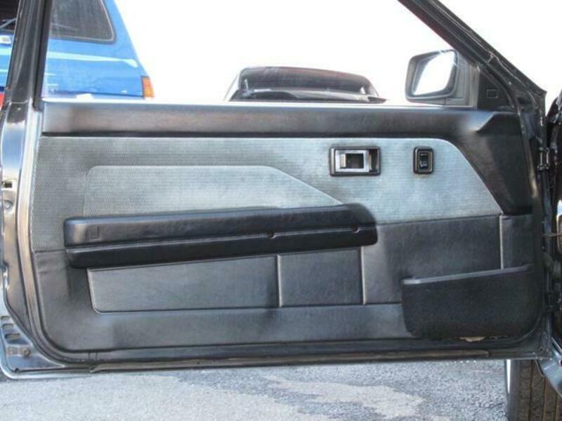 COROLLA LEVIN