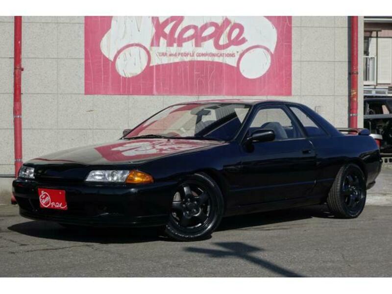 NISSAN SKYLINE