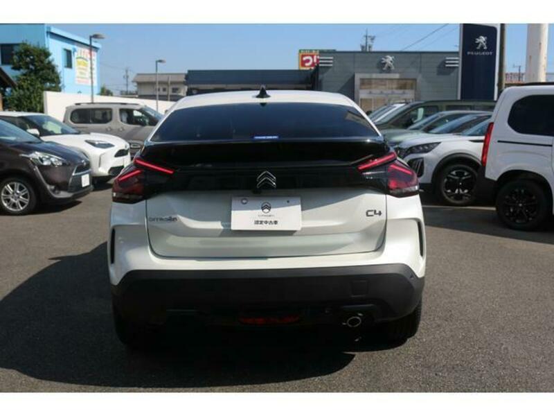 C4