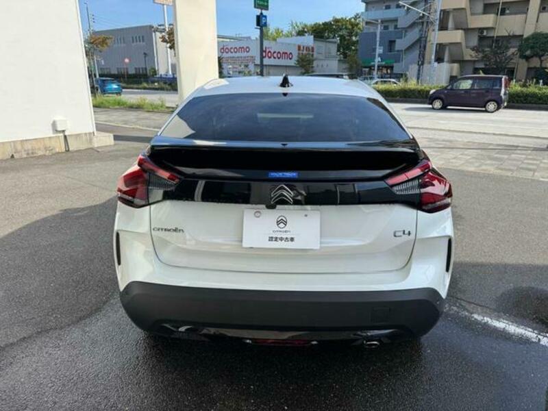 C4